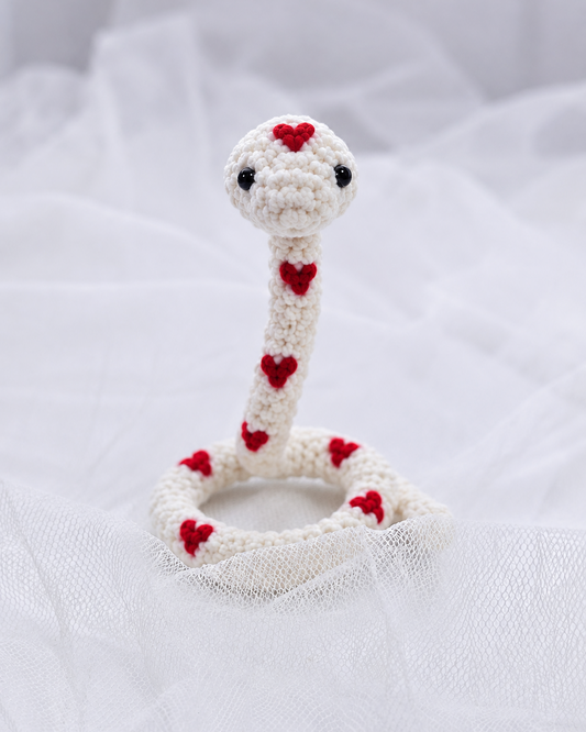 Snake Wrap Crochet Bracelet Pattern