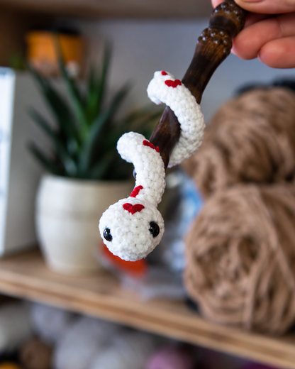 Snake Wrap Crochet Bracelet Pattern